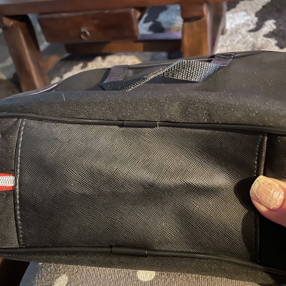 Revlon Travel Cosmetic Toiletry Bag NWT - Picture 2 of 13